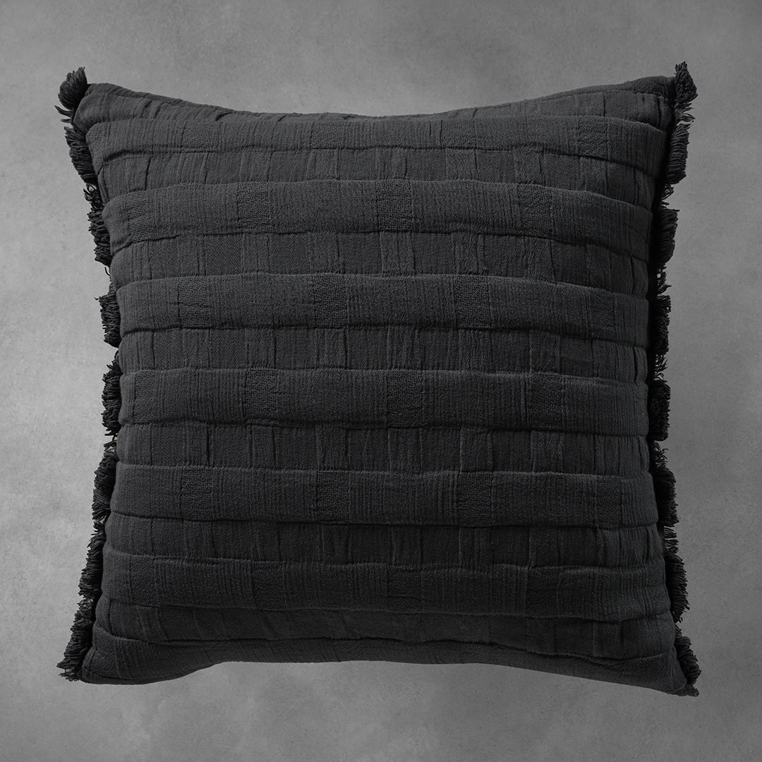 dekoratīvā spilvendrāna MALTHE, 100% BCI cotton,grey, tumši pelēka