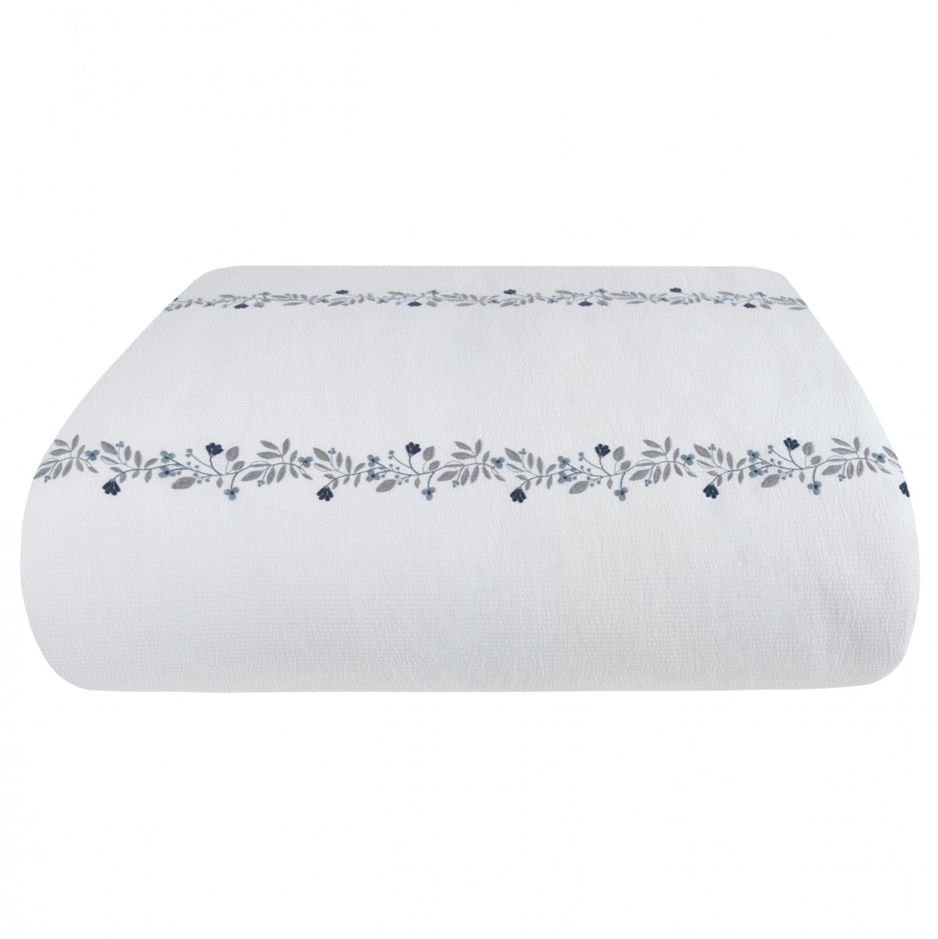 Bed linen FLORA seersucker with embroidered flowers