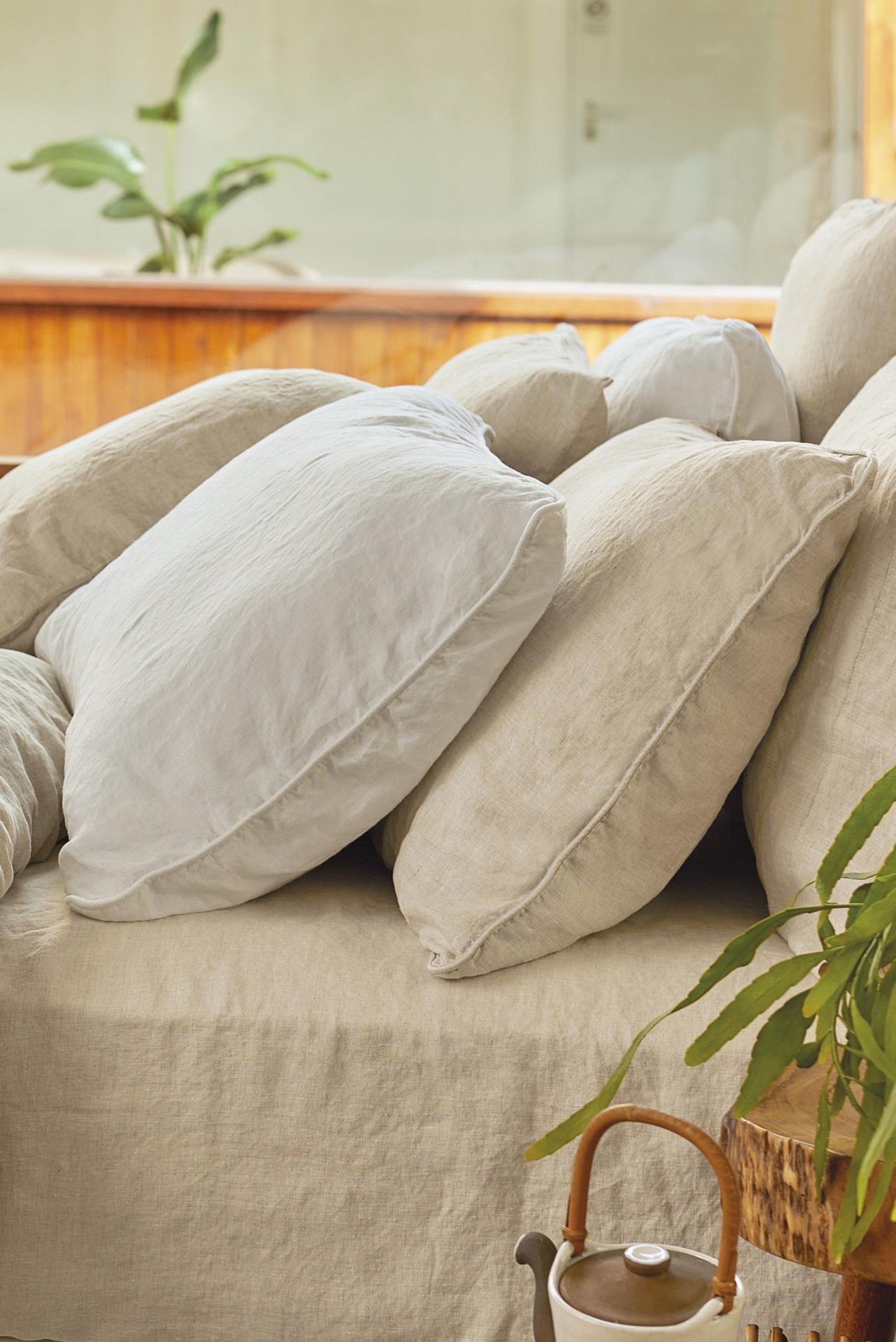 gultas veļa MILANi, 100% Eiropas lins, Stonewashed, naturāls, flax, interjerā