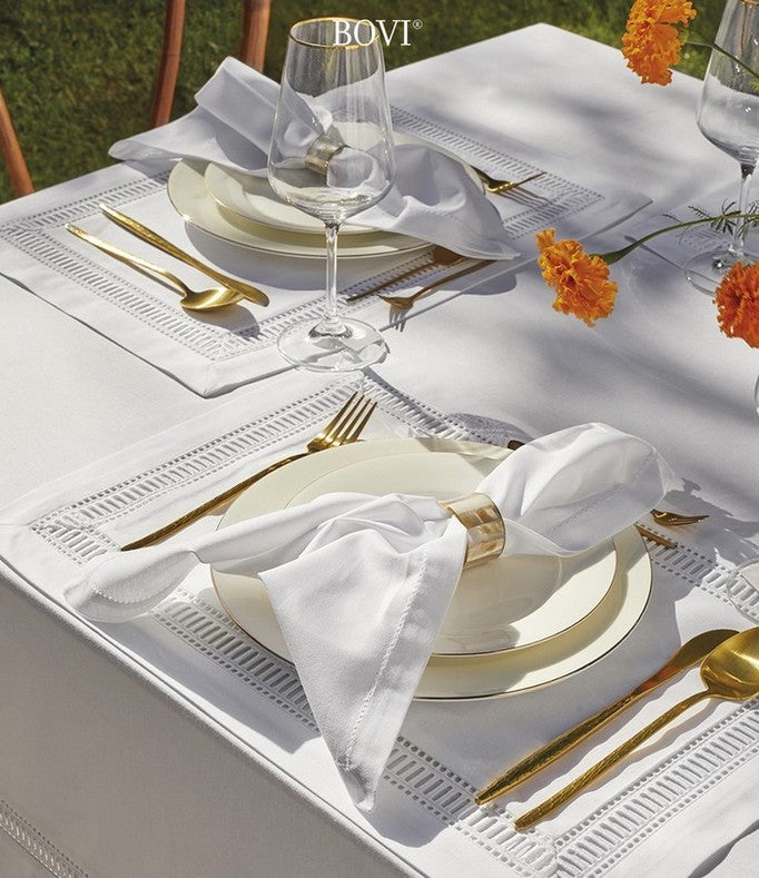Galda salvetes OLIMPIA, 70% kokvilna, 30% poliesters, ažūra izšūvums, balts, dabā
