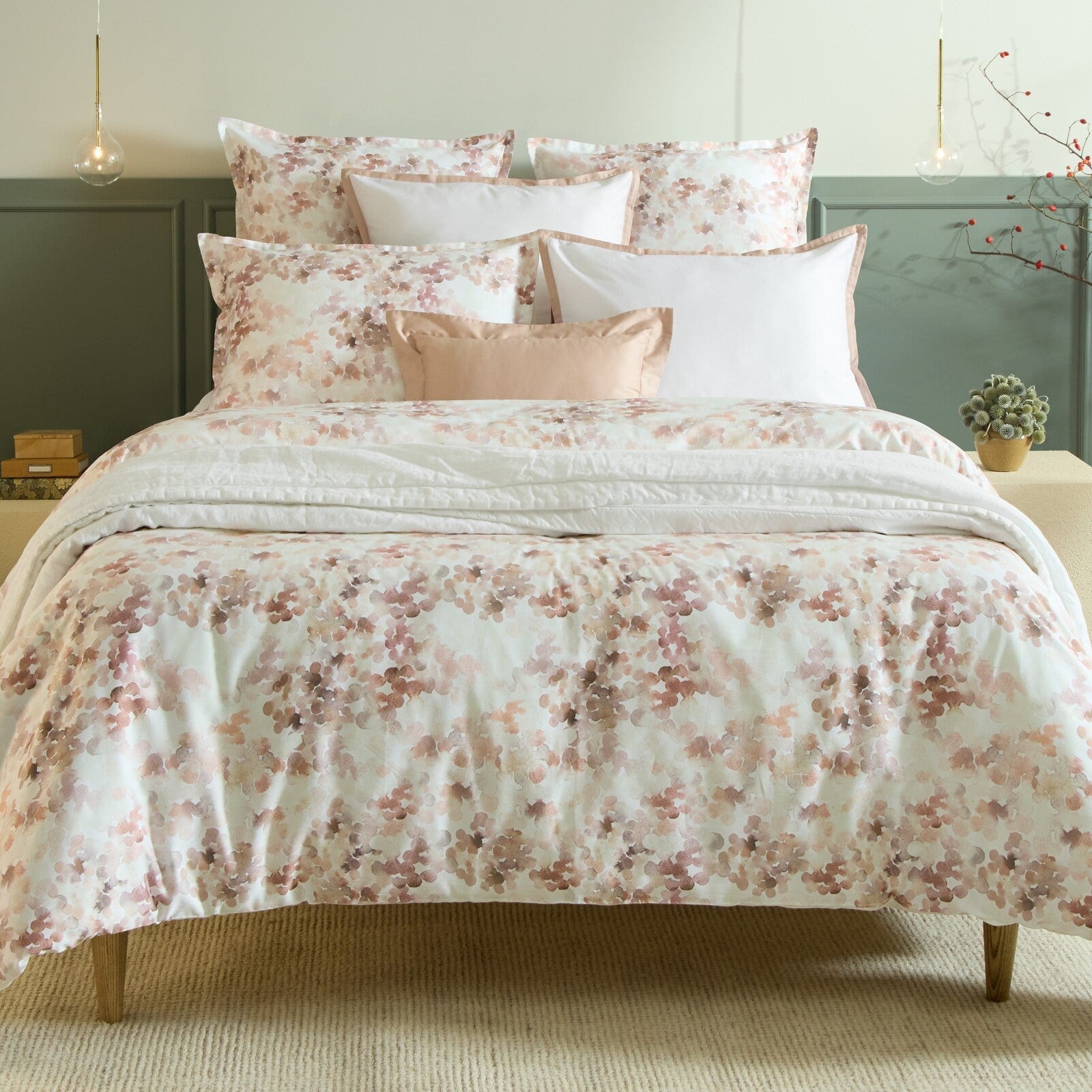 Satīna gultas veļa RAIN DROP balta ar rozā printu