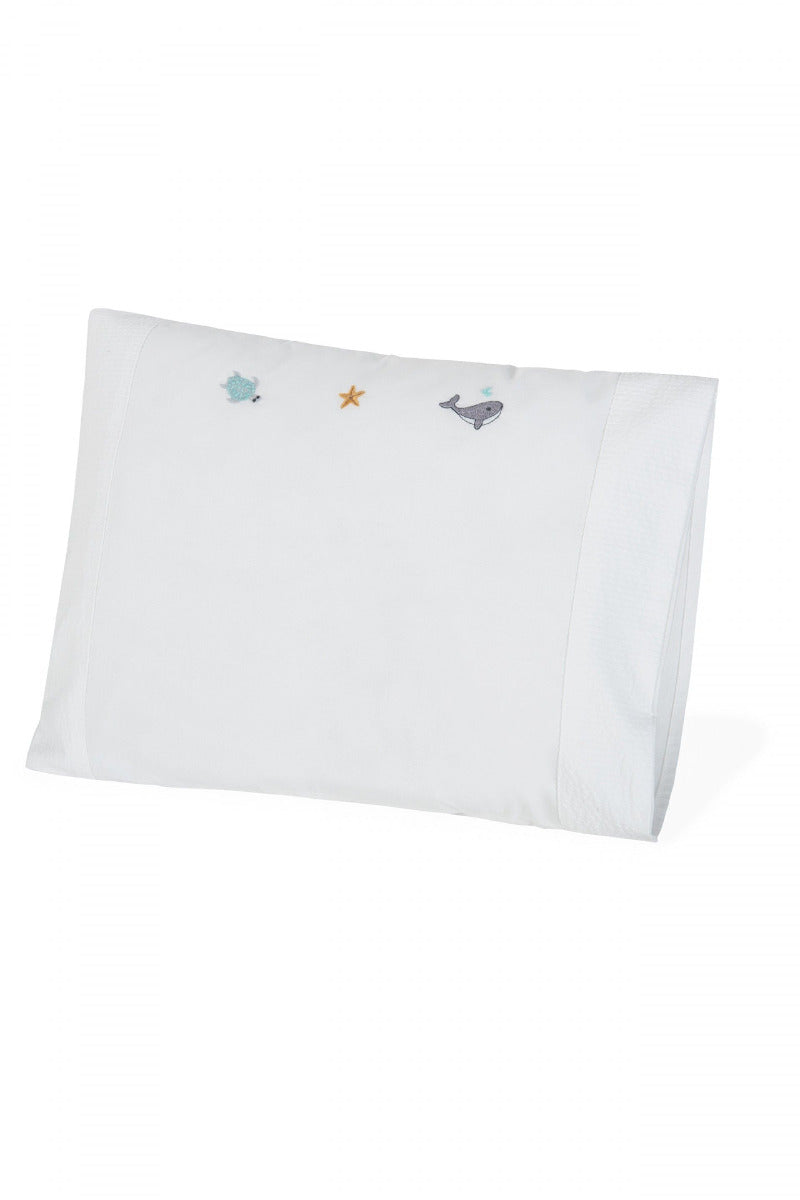 mazuļu spilvendrāna MAR, 100% organiskā kokvilna, 200TC perkals, balts ar izšūvutiem jūras dzīvniekiem, interjerā