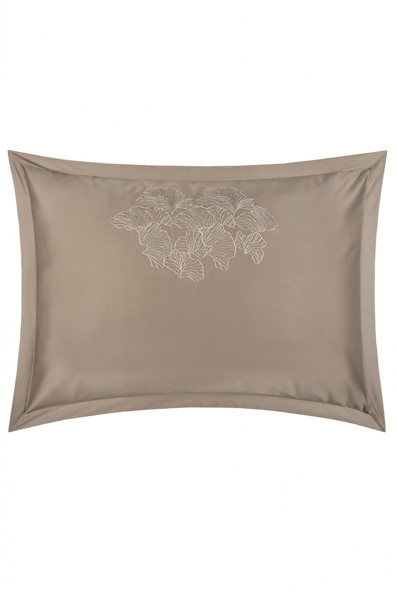 spilvendrāna oxford NORI, 100% kokvilna, 300TC satīns,ar izšuvumu, vizon brūna