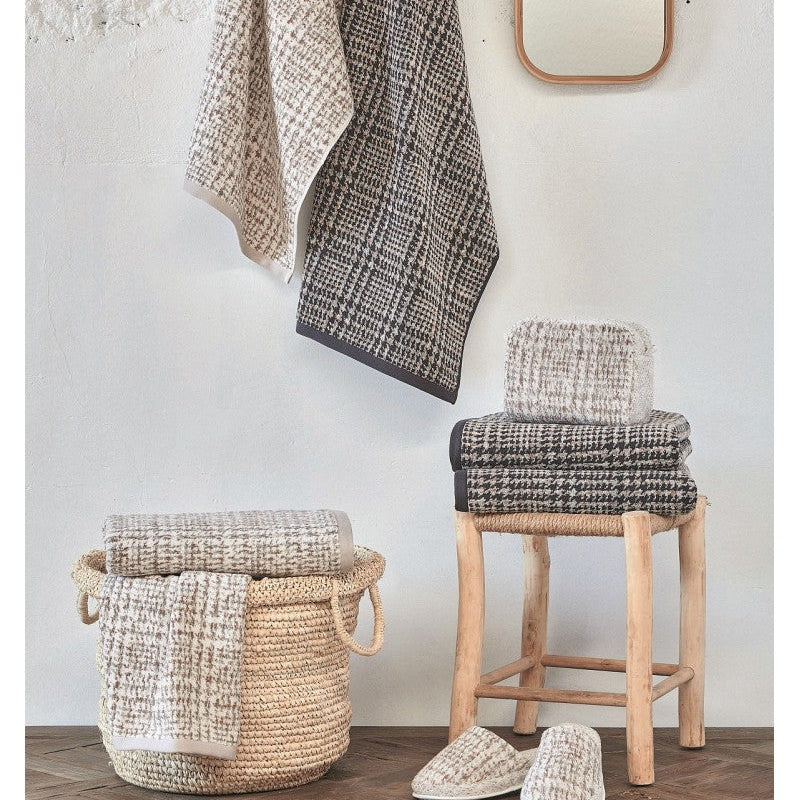 frotē dvieļi Prince of Wales, 100% kokvilna, 500g/kvm, bēšs, pelēks, interjerā