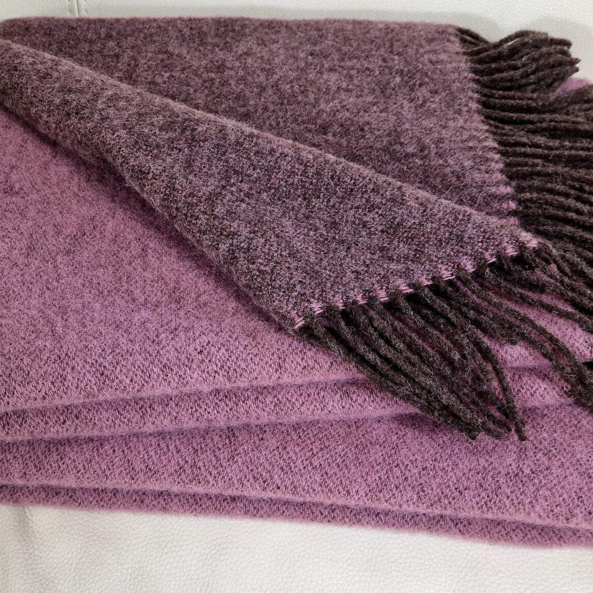 Vilnas pleds TIROL, 140x200, 100% vilna, 340 g/kvm, divpusējs, brūns-rozā