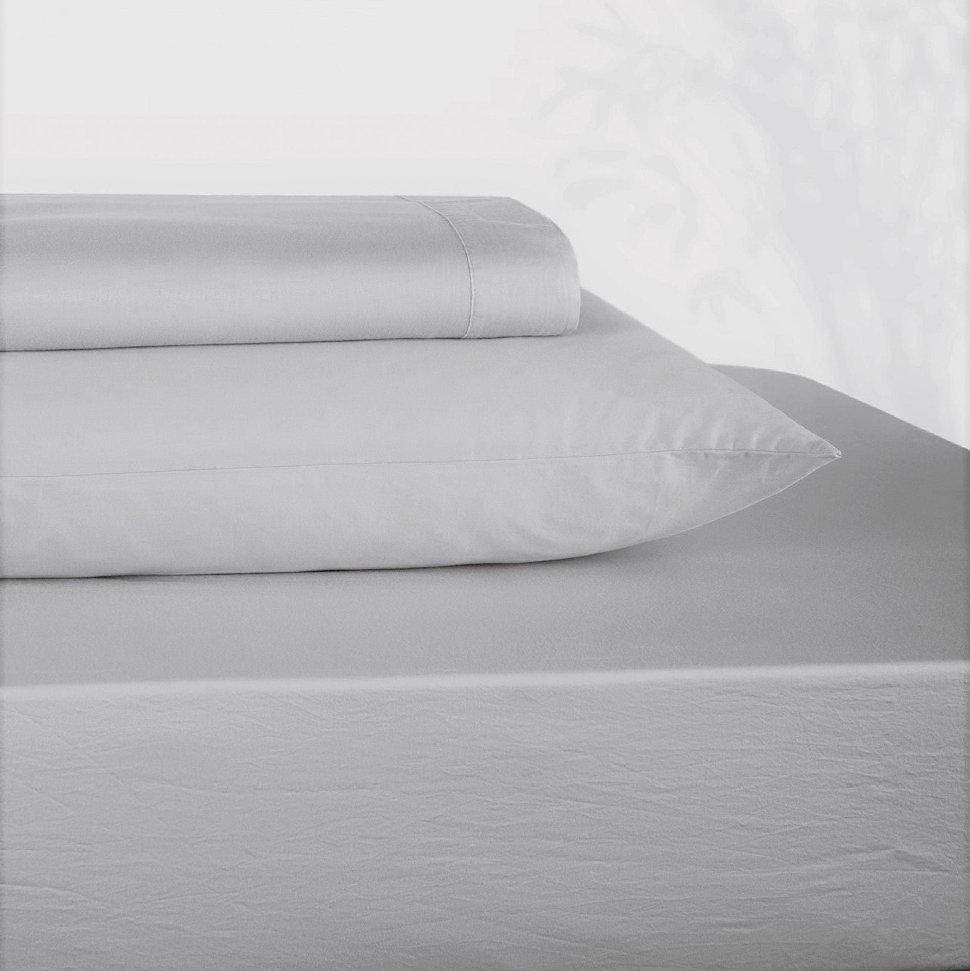 Сатиновые простыни из 100% длинноволокнистого хлопка. 