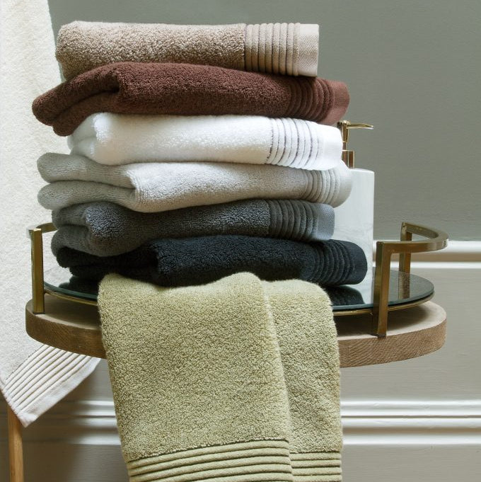 Frotē dvieļi JULIET, 100% kokvilns, 520 g/kvm, zero twist, dažādas krāsas, intererā