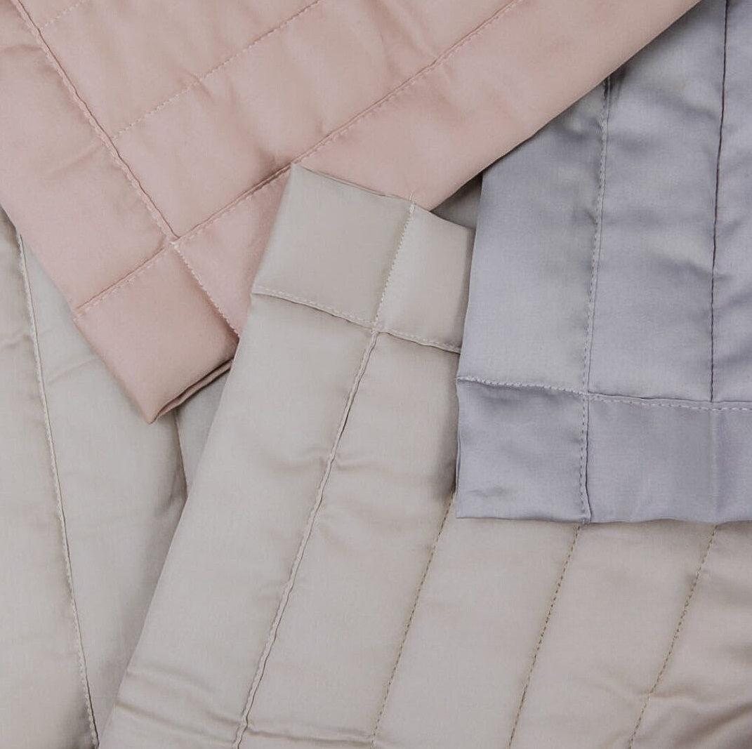 Gultas pārklāji  BEAM, 100% kovilna, 300TC Satīns, pink, taupe, grey-blue, rozā, bēšs, pelēkzils