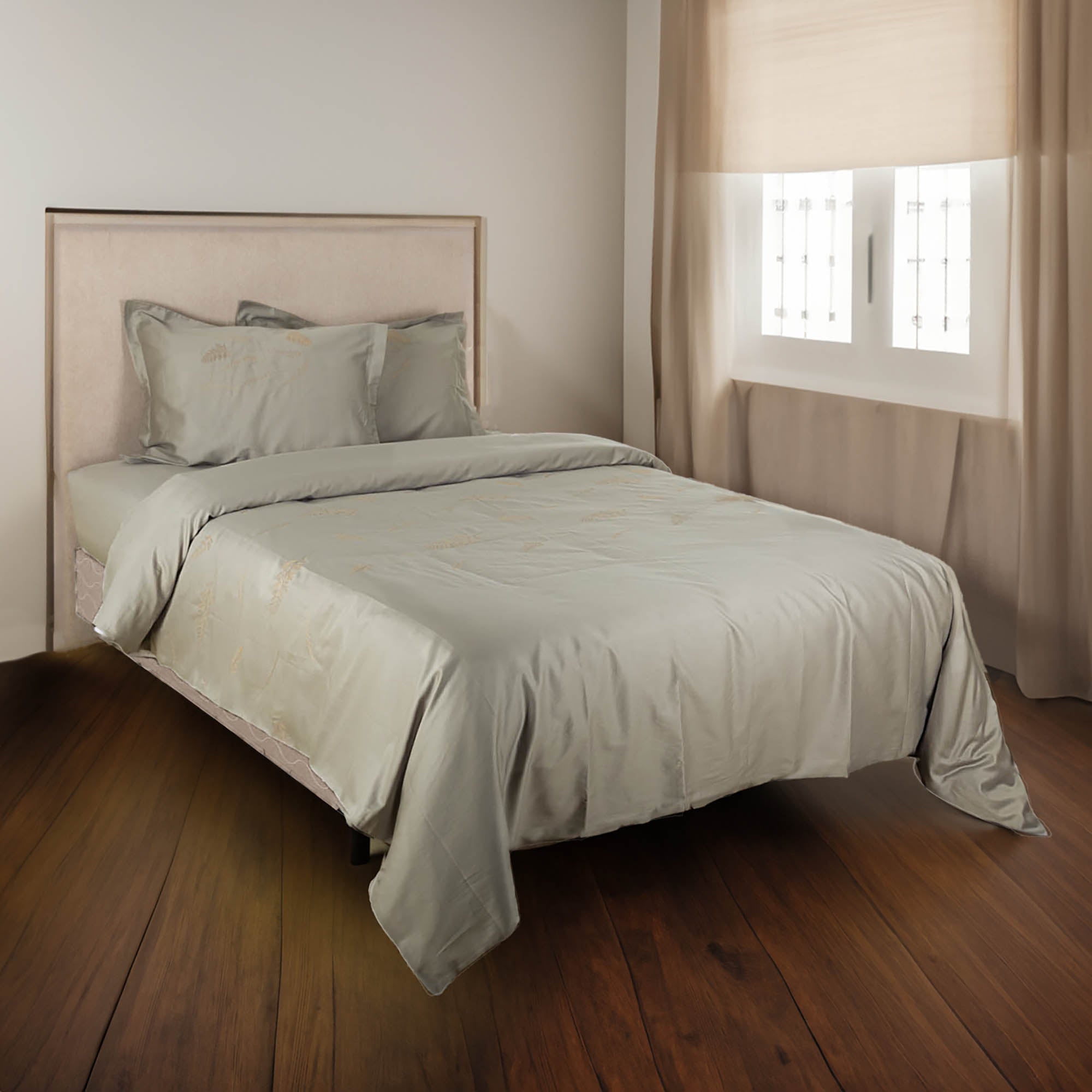 gultas veļa VIENNA 100% kokvilna, 300TC satīns,ar izšuvumu, olīvu, intererā