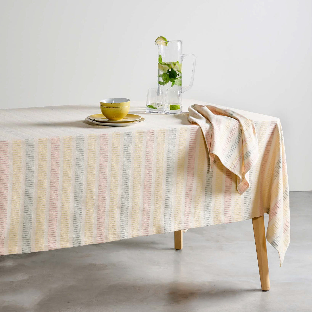 Galdauts MOMENTO, 100% BCI cotton, svītrains,krāsains, interjerā