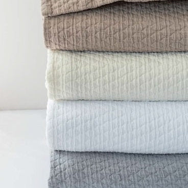 gultas pārklājs Simply Cotton, 100% kokvilna, matelasse, krāsās