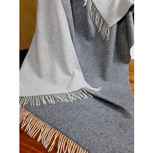 Pleds FARO DF dark grey/grey 140x200  90% merino vilna, 10% kašmirs